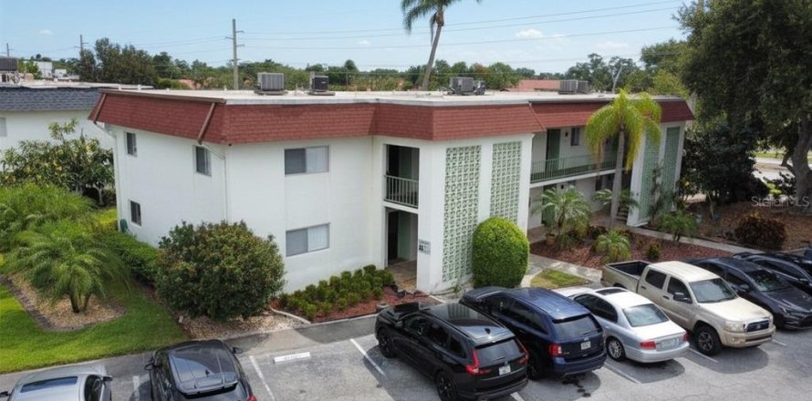 Condo in Sarasota, Florida, 2 bedrooms  № 2227993