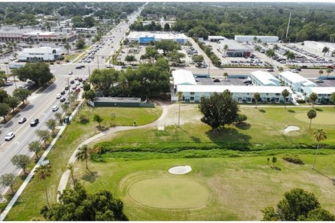 Condo in Sarasota, Florida, 2 bedrooms  № 2227993 - photo 10