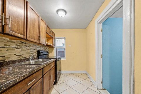 Купить виллу или дом в Майами, Флорида 3 спальни, 101.82м2, № 1949721 - фото 12