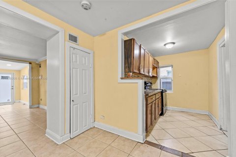 Купить виллу или дом в Майами, Флорида 3 спальни, 101.82м2, № 1949721 - фото 11