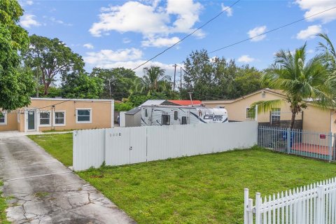 Купить виллу или дом в Майами, Флорида 3 спальни, 101.82м2, № 1949721 - фото 27