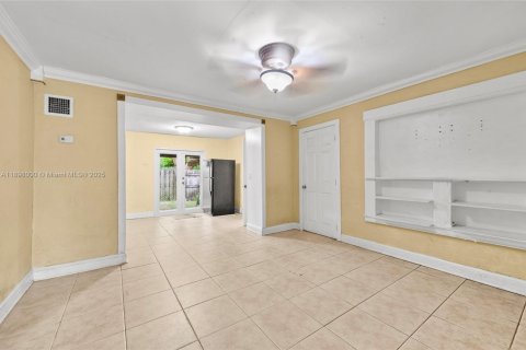 Купить виллу или дом в Майами, Флорида 3 спальни, 101.82м2, № 1949721 - фото 6