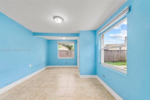 Купить виллу или дом в Майами, Флорида 3 спальни, 101.82м2, № 1949721 - фото 3