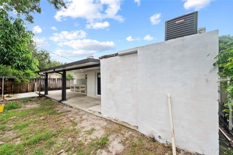 Купить виллу или дом в Майами, Флорида 3 спальни, 101.82м2, № 1949721 - фото 20