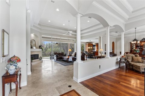 Villa ou maison à vendre à Chuluota, Floride: 4 chambres, 395.76 m2 № 2410352 - photo 10