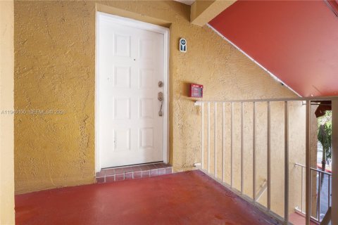 Copropriété à louer à Miami, Floride: 2 chambres, 80.55 m2 № 1999419 - photo 7