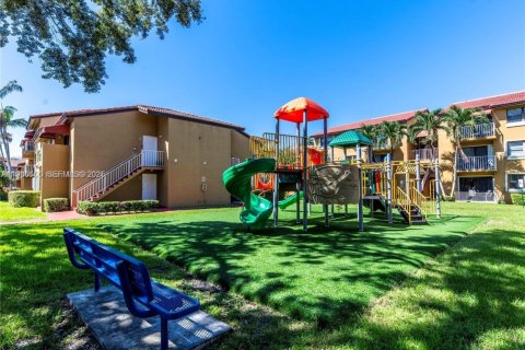 Copropriété à louer à Miami, Floride: 2 chambres, 80.55 m2 № 1999419 - photo 23