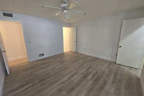 Condo in Venice, Florida, 2 bedrooms  № 1788224 - photo 9