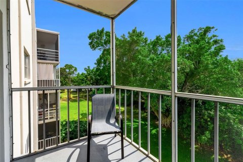 Condo in Bradenton, Florida, 1 bedroom  № 2119068 - photo 19