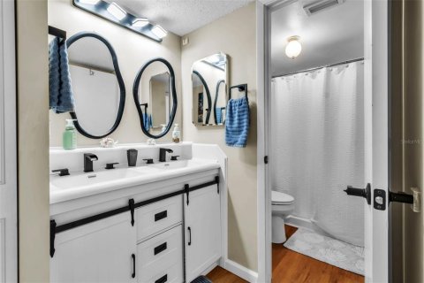 Condo in Bradenton, Florida, 1 bedroom  № 2119068 - photo 22
