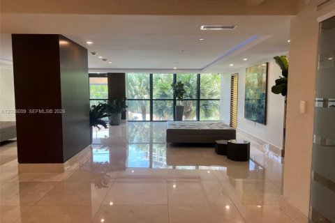 Condominio en alquiler en Miami, Florida, 2 dormitorios, 88.26 m2 № 2355194 - foto 19