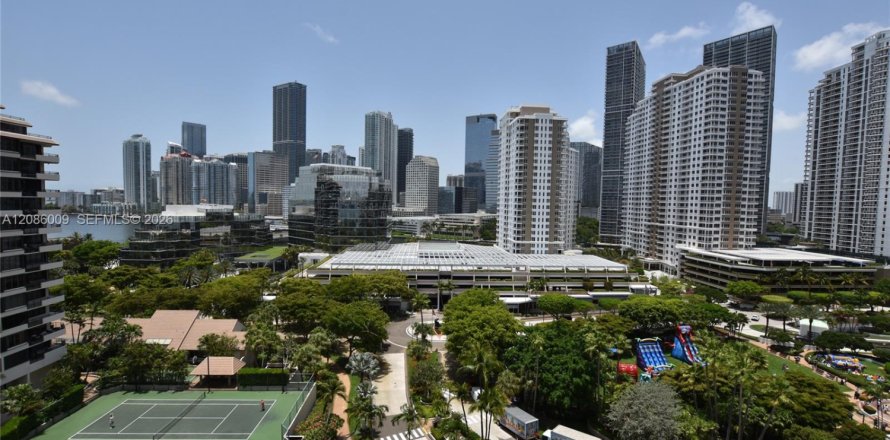 Condominio en Miami, Florida, 2 dormitorios № 2355194