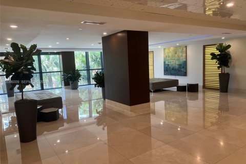 Condominio en alquiler en Miami, Florida, 2 dormitorios, 88.26 m2 № 2355194 - foto 18