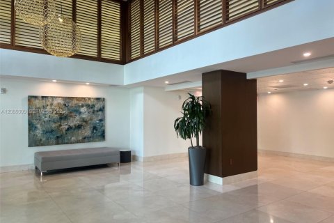 Condominio en alquiler en Miami, Florida, 2 dormitorios, 88.26 m2 № 2355194 - foto 17