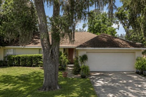 House in Ocala, Florida 3 bedrooms, 135.73 sq.m. № 2325182