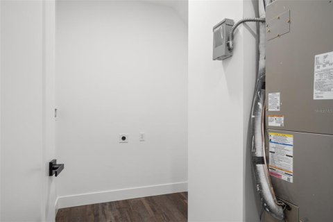 Touwnhouse à vendre à Pinellas Park, Floride: 3 chambres, 218.41 m2 № 2147581 - photo 23