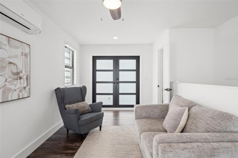 Touwnhouse à vendre à Pinellas Park, Floride: 3 chambres, 218.41 m2 № 2147581 - photo 27