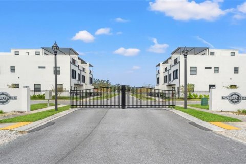 Touwnhouse à Pinellas Park, Floride 3 chambres, 218.41 m2 № 2147581