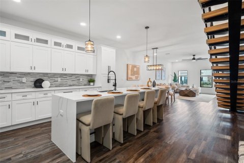 Touwnhouse à vendre à Pinellas Park, Floride: 3 chambres, 218.41 m2 № 2147581 - photo 9