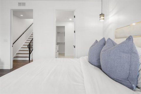 Touwnhouse à vendre à Pinellas Park, Floride: 3 chambres, 218.41 m2 № 2147581 - photo 16