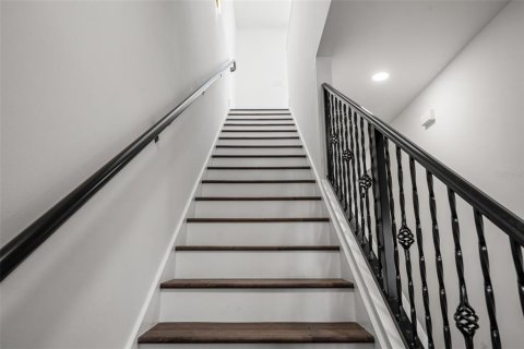 Touwnhouse à vendre à Pinellas Park, Floride: 3 chambres, 218.41 m2 № 2147581 - photo 25