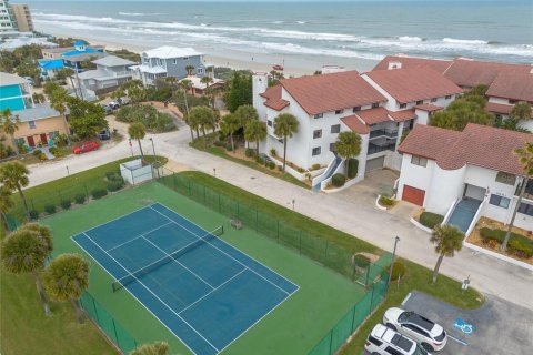 Condo in New Smyrna Beach, Florida, 3 bedrooms № 2226869 - photo 4