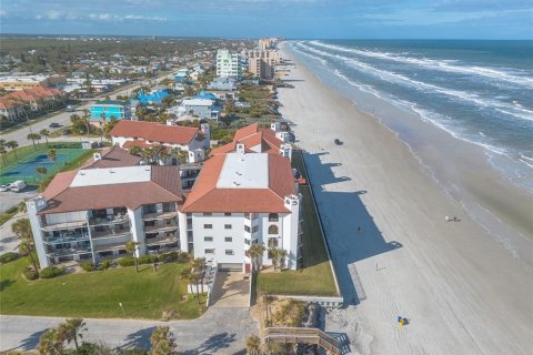 Condo in New Smyrna Beach, Florida, 3 bedrooms № 2226869 - photo 21