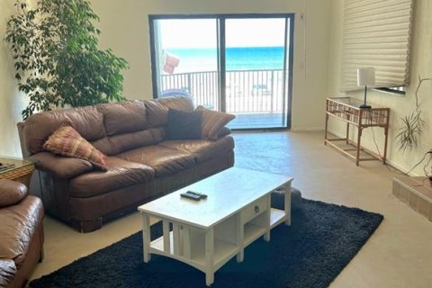 Condo in New Smyrna Beach, Florida, 3 bedrooms № 2226869 - photo 10
