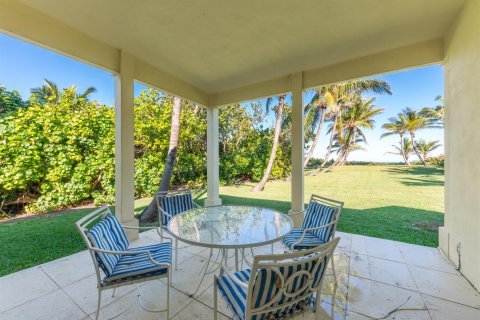 House in Hobe Sound, Florida 3 bedrooms, 270.72 sq.m. № 2177690 - photo 26