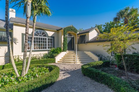 House in Hobe Sound, Florida 3 bedrooms, 270.72 sq.m. № 2177690 - photo 6