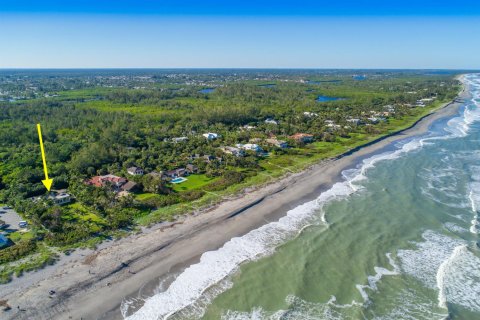 House in Hobe Sound, Florida 3 bedrooms, 270.72 sq.m. № 2177690 - photo 2