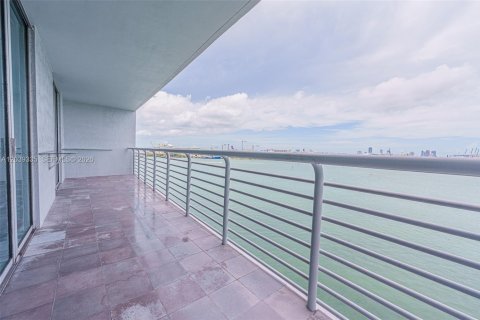 Снять в аренду кондоминиум в Майами, Флорида 3 спальни, 166.48м2, № 2145799 - фото 7
