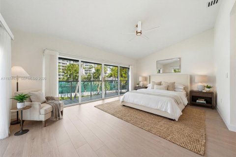 Adosado en venta en Aventura, Florida, 4 dormitorios, 232.07 m2 № 2036041 - foto 19