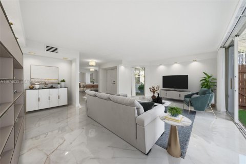 Adosado en venta en Aventura, Florida, 4 dormitorios, 232.07 m2 № 2036041 - foto 7