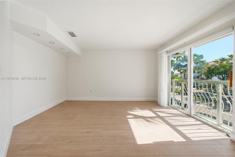 Adosado en venta en Aventura, Florida, 4 dormitorios, 232.07 m2 № 2036041 - foto 30