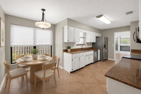 Casa en venta en Orange Park, Florida, 3 dormitorios, 156.63 m2 № 2166909 - foto 4