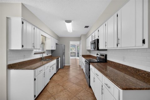 Casa en venta en Orange Park, Florida, 3 dormitorios, 156.63 m2 № 2166909 - foto 11