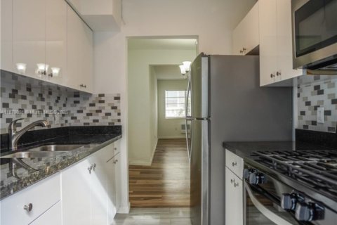 Apartamento en alquiler en Miami Beach, Florida, 41.81 m2 № 1922157 - foto 5