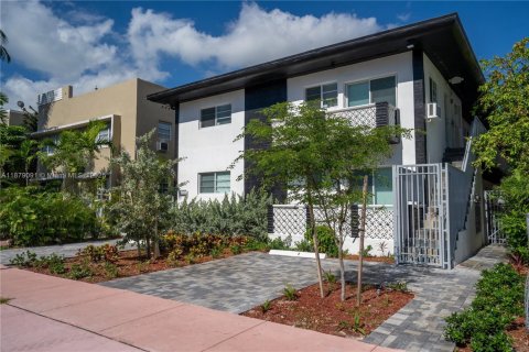 Apartamento en alquiler en Miami Beach, Florida, 41.81 m2 № 1922157 - foto 1