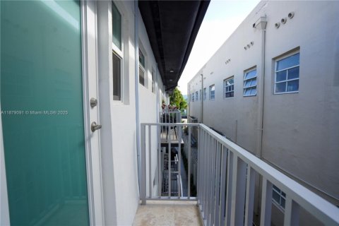 Apartamento en alquiler en Miami Beach, Florida, 41.81 m2 № 1922157 - foto 6