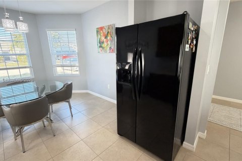 Casa en venta en Lehigh Acres, Florida, 3 dormitorios № 1993854 - foto 10