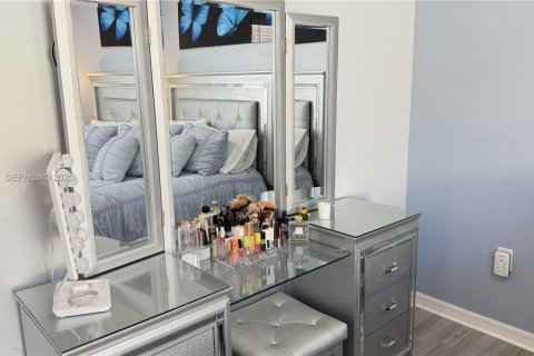 Casa en venta en Lehigh Acres, Florida, 3 dormitorios № 1993854 - foto 17