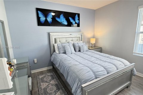 Casa en venta en Lehigh Acres, Florida, 3 dormitorios № 1993854 - foto 16