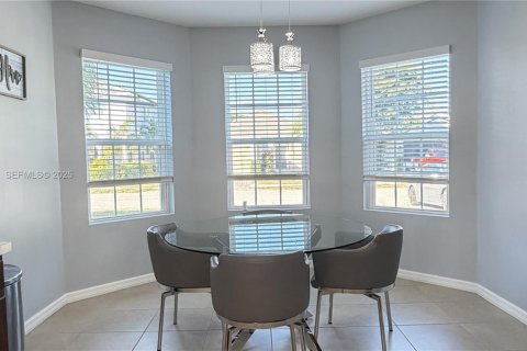 Casa en venta en Lehigh Acres, Florida, 3 dormitorios № 1993854 - foto 7