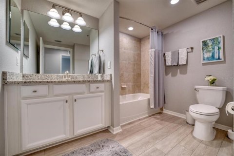 Villa ou maison à louer à Bradenton, Floride: 3 chambres, 165.92 m2 № 2350119 - photo 8