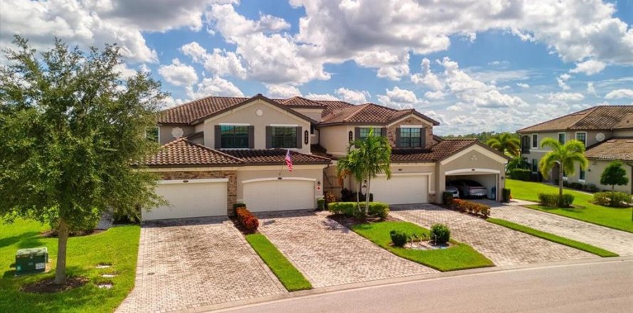 Villa ou maison à Bradenton, Floride 3 chambres, 165.92 m2 № 2350119