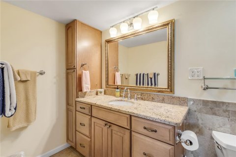 Condo in New Smyrna Beach, Florida, 2 bedrooms  № 1528521 - photo 21