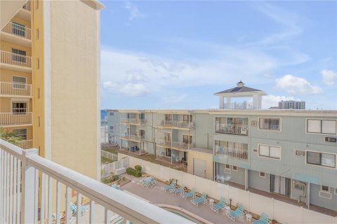 Condo in New Smyrna Beach, Florida, 2 bedrooms  № 1528521 - photo 26
