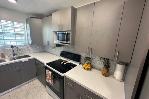 Copropriété à vendre à Homestead, Floride: 2 chambres, 96.62 m2 № 2039024 - photo 9