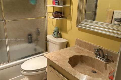 Condominio en venta en Pembroke Pines, Florida, 2 dormitorios, 104.05 m2 № 1953826 - foto 13